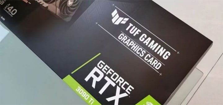 Box of Asus GeForce RTX 3090 Ti