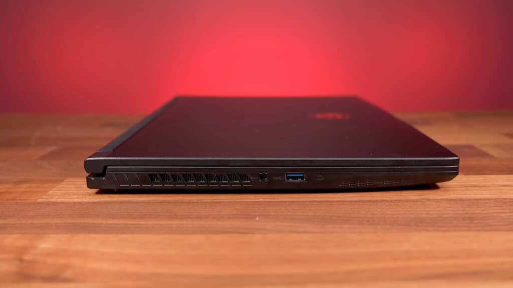 MSI Thin GF63 - left ports